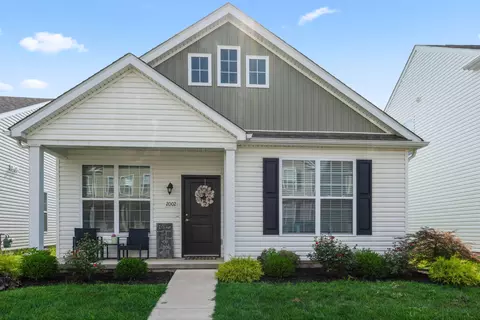 2002 Freehold St, Newark, OH 43055