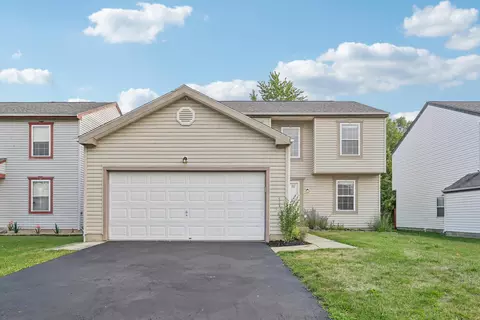 426 Oak Breeze Dr, Columbus, OH 43207