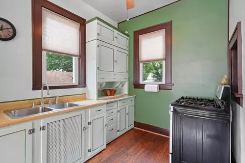 Kitchen - 1103 N Columbus St, Lancaster, OH 43130 photo 4 of 6
