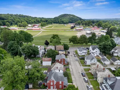 View/Area - 1103 N Columbus St, Lancaster, OH 43130 photo 10 of 14