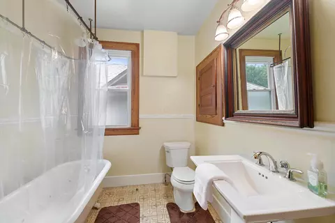 Bath - 1103 N Columbus St, Lancaster, OH 43130 photo 1 of 3