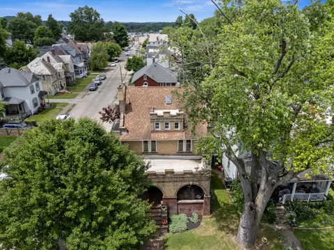 View/Area - 1103 N Columbus St, Lancaster, OH 43130 photo 4 of 14