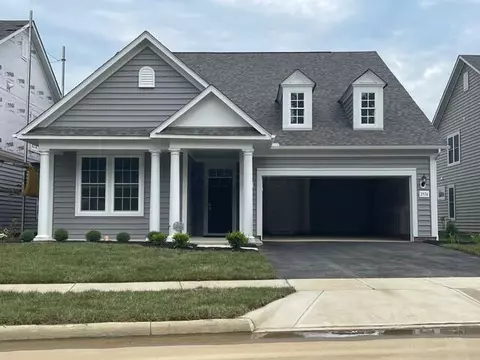 7574 Parkside Dr, New Albany, OH 43054