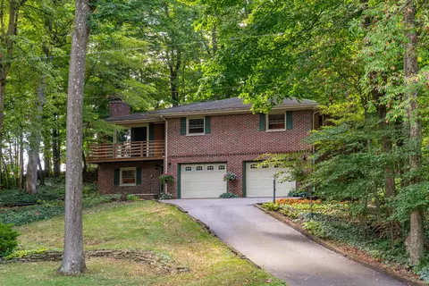 2837 Elm Dr, Springfield, OH 45504 photo 2