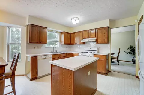 2435 Oakthorpe Dr, Hilliard, OH 43026