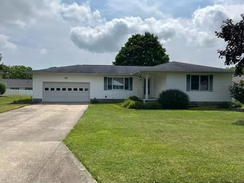 2348 Seville St, Lancaster, OH 43130