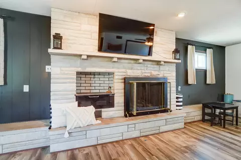 Living - 3024 Old Clifton Rd, Springfield, OH 45502 photo 8 of 8