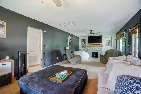Living - 3024 Old Clifton Rd, Springfield, OH 45502 photo 6 of 8