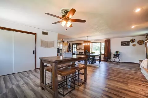 Dining - 3024 Old Clifton Rd, Springfield, OH 45502 photo 6 of 7