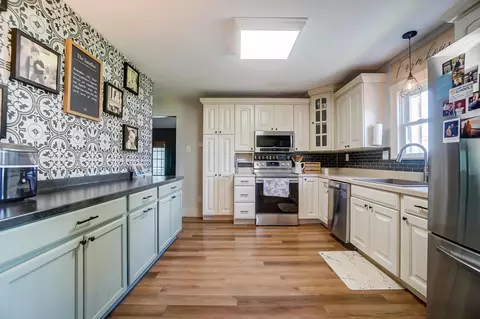 Kitchen - 3024 Old Clifton Rd, Springfield, OH 45502 photo 4 of 5