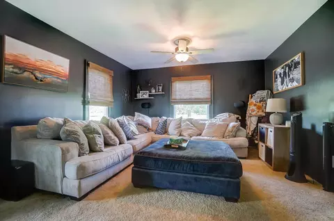 Living - 3024 Old Clifton Rd, Springfield, OH 45502 photo 4 of 8