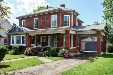 227 E Church St, Urbana, OH 43078