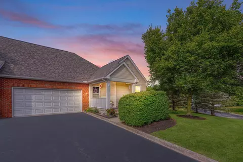 7377 Birdie Ln, Canal Winchester, OH 43110