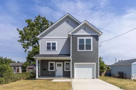243 Myers Ave, Buckeye Lake, OH 43008
