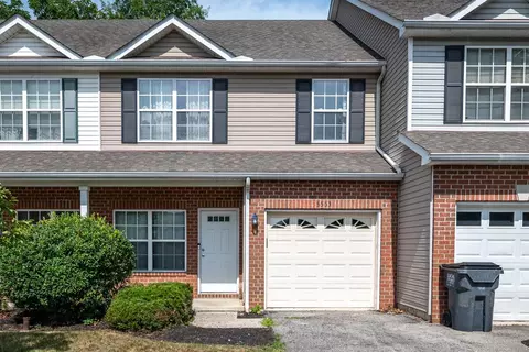 5553 Gabriels Landing Dr #703, Galloway, OH 43119