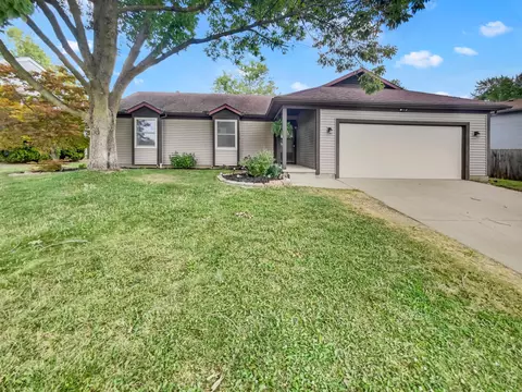 230 Lorraine Blvd, Pickerington, OH 43147