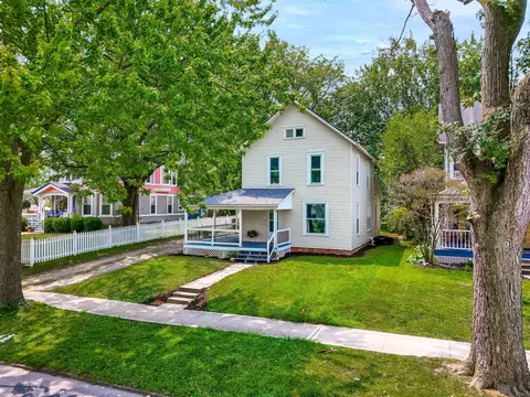 253 W 7th St, Marysville, OH 43040