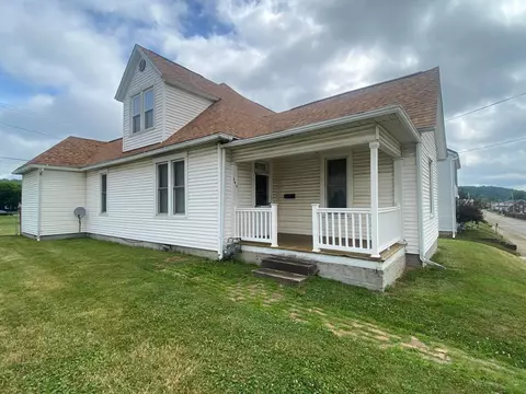 240 E Front St, Logan, OH 43138 photo 5