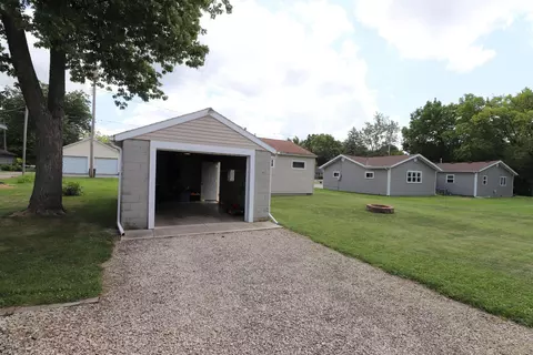 Exterior - 348 Beech St, Green Camp, OH 43322 photo 11 of 12