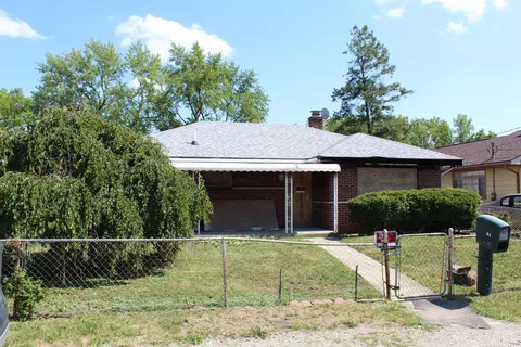 3591 Harding Dr, Columbus, OH 43228