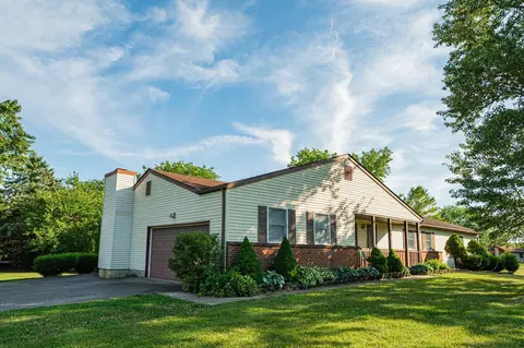 6925 Fayette Dr, West Jefferson, OH 43162