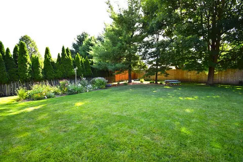Exterior - 2933 Ashlar Dr, Springfield, OH 45503 photo 6 of 6