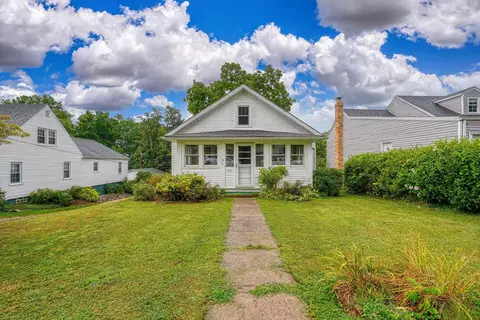 Exterior - 241 Cross St, Jackson, OH 45640 photo 2 of 10