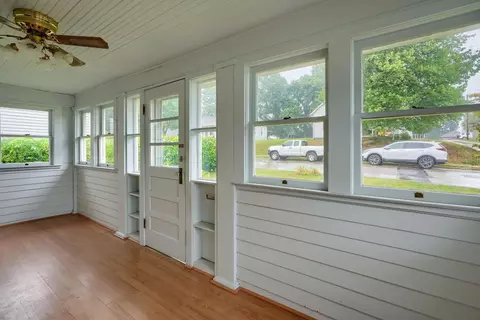 Exterior - 241 Cross St, Jackson, OH 45640 photo 9 of 10