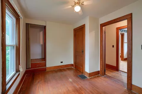 Bedroom - 241 Cross St, Jackson, OH 45640 photo 3 of 6