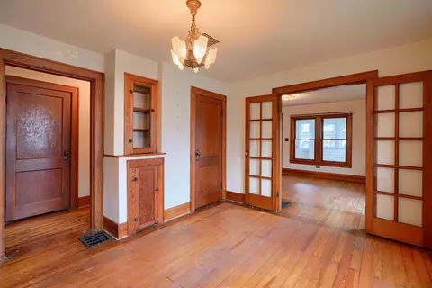 Living - 241 Cross St, Jackson, OH 45640 photo 6 of 6
