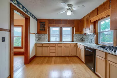 Kitchen - 241 Cross St, Jackson, OH 45640 photo 4 of 4