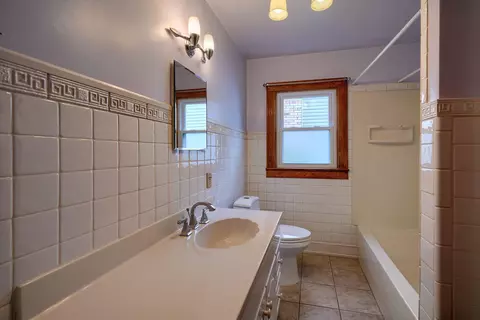 Bath - 241 Cross St, Jackson, OH 45640 photo 1 of 1
