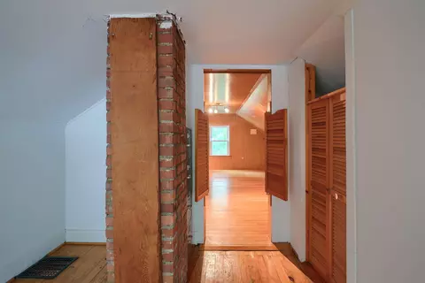 Entry Way - 241 Cross St, Jackson, OH 45640 photo 5 of 5