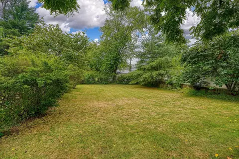 Exterior - 241 Cross St, Jackson, OH 45640 photo 5 of 10