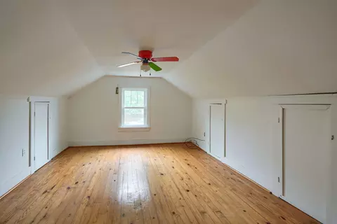 Bedroom - 241 Cross St, Jackson, OH 45640 photo 4 of 6
