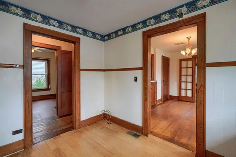 Entry Way - 241 Cross St, Jackson, OH 45640 photo 2 of 5
