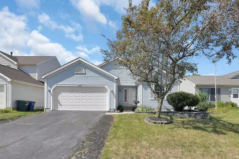 6846 Laburnum Dr, Canal Winchester, OH 43110