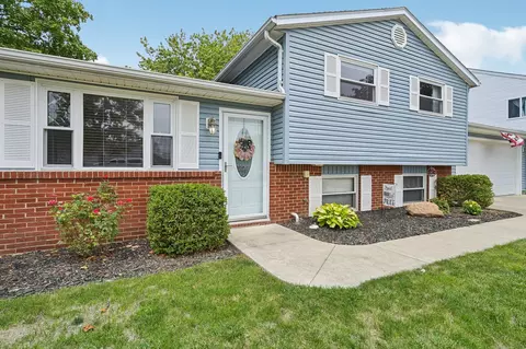 407 Parkdale Dr, West Jefferson, OH 43162