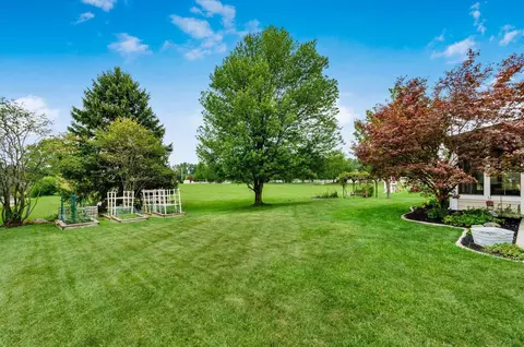 34 Chenango Dr, Powell, OH 43065 photo 35