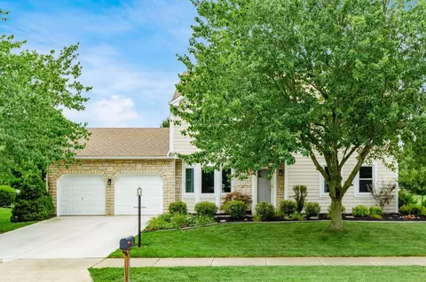34 Chenango Dr, Powell, OH 43065 photo 3