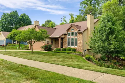 306 W Hull Dr, Delaware, OH 43015