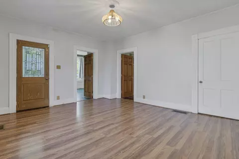 539 E Mound St, Circleville, OH 43113 photo 8