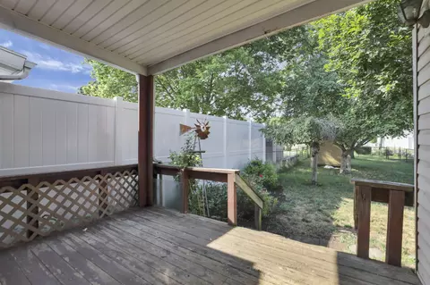 539 E Mound St, Circleville, OH 43113 photo 4