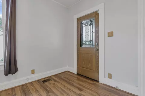 539 E Mound St, Circleville, OH 43113 photo 5