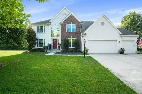 8811 Clearview Lake Ct, Powell, OH 43065