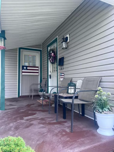 925 W Liberty St, Springfield, OH 45506 photo 2