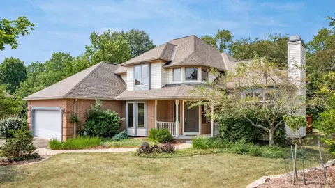 1251 Bluejack Ln, Heath, OH 43056