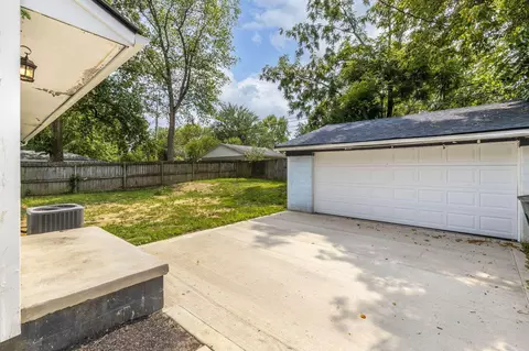 Exterior - 1237 Simpson Dr, Columbus, OH 43227 photo 1 of 2