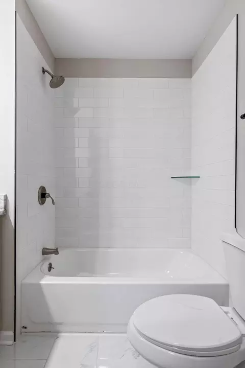 Bath - 1237 Simpson Dr, Columbus, OH 43227 photo 2 of 2