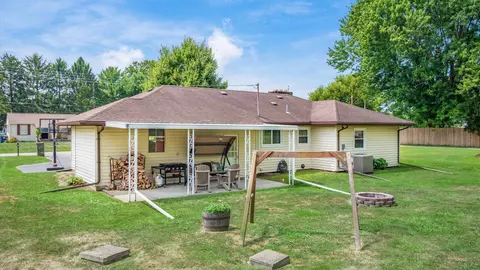 61 E Madison Dr NE, Newark, OH 43055 photo 22